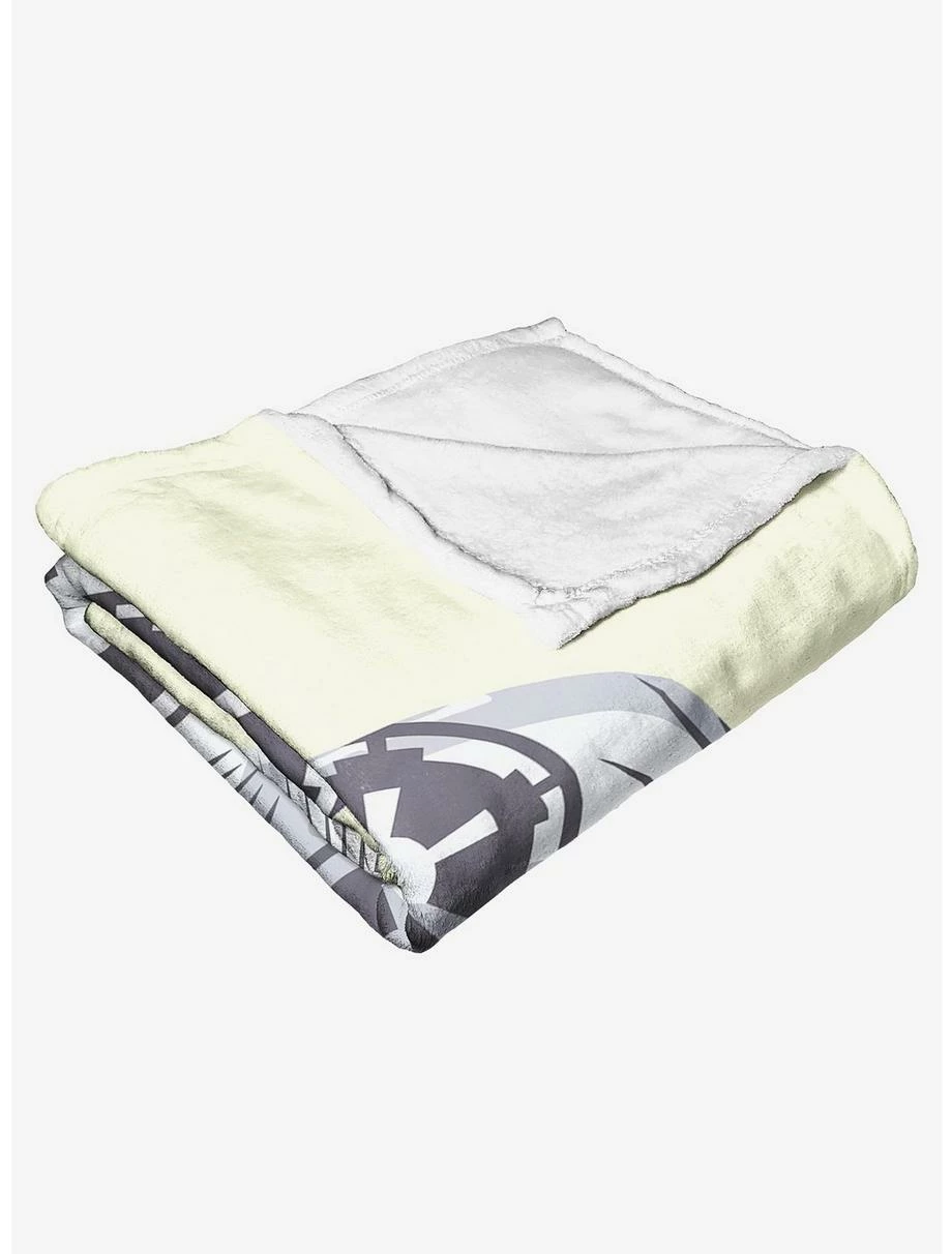 Bedroom Star Wars Storm Trooper Decorated Helmet Throw Blanket - Image 4