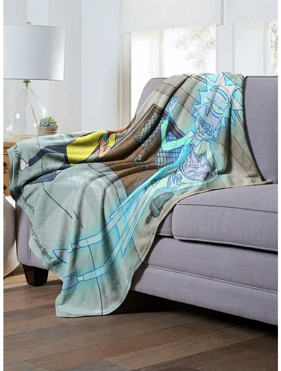 Bedroom Rick And Morty Hologram Chicken Throw Blanket - Image 3