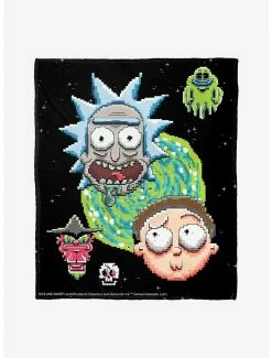 Bedroom Rick And Morty Pixelverse Throw Blanket